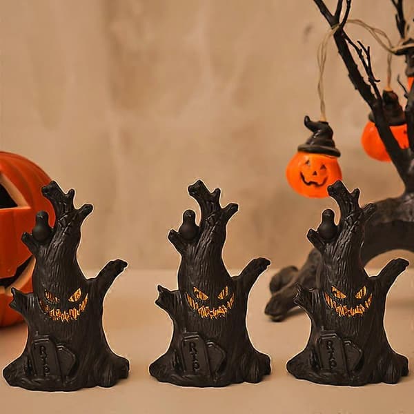 Halloween LED Pumpkin Lanterns - Electronic Lights for Spooky Decor and Festive Atmosphere