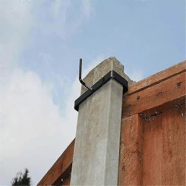 Heavy Duty Concrete Post Clamp for Fence Post, Metal Bracket Suitable for 4-inch Concrete Post, 1 pc