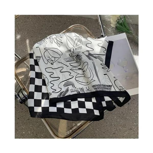 Sæt med 4 blomstrede bandanas til kvinder