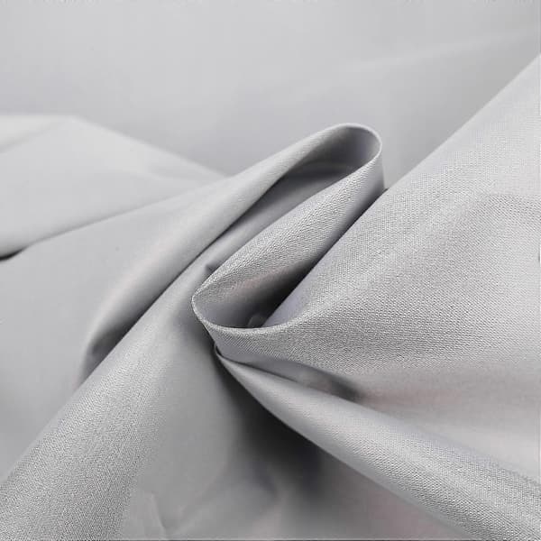 Reflekterende sølvstoff for sying, 100 cm bredde, fibermateriale med høy synlighet Sølv Silver