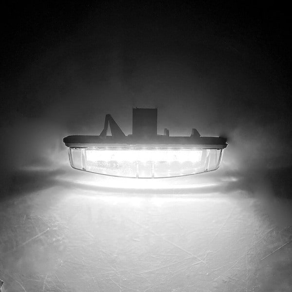 CANBUS Inget fel 2:a LED-registreringsskyltsbelysning f?r MITSUBISHI Colt plus Grandis 2003~ Vit bilregistreringsskyltlampa
