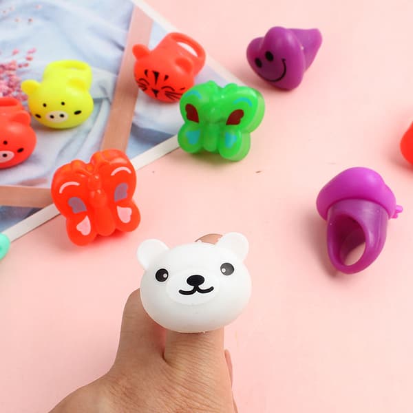 1-pack barnhoppleksaker med LED-lampor för barn, jul, halloween, födelsedagsfest (slumpmässig stil)