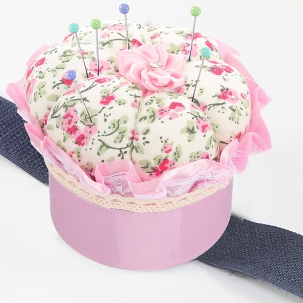 2-pack Tomato Shaped Pin Cushions, Compact Needle Holder for Sewing, Compatible with All Brands