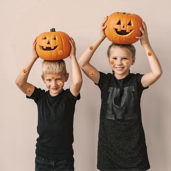 Halloween Pumpkin Stickers 500 Pcs Roll for Seasonal Decoration
