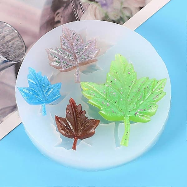 Eco-Friendly Easy Release Silicone Maple Leaf Cake Mold for Home