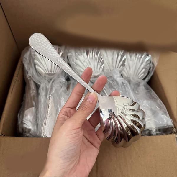 Spoon with Shell Design and Elegant Hammered Texture, Eco-Friendly for Soup, Dessert, Porridge (FMY)