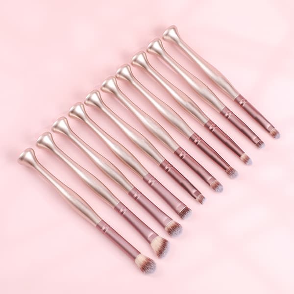 Makeupbørste Stativ Premium Syntetisk Foundation Pudder Concealere Øjenskygger (14rose)