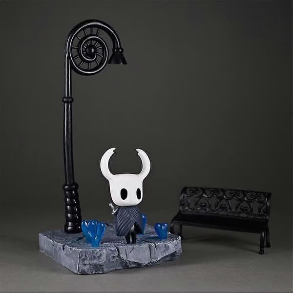 Anime Actionfigur 18 cm PVC Hul Design Detaljert Spillkarakter Skrivebordsdekorasjon Samleobjekt