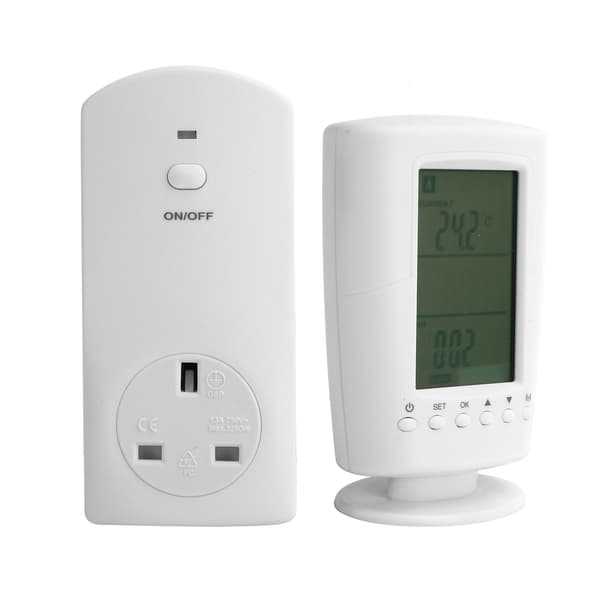 LCD Backlight Temperature Controller Wireless Remote Programmable Thermostat Socket UK 250V 13A 50Hz 3250W Maximum
