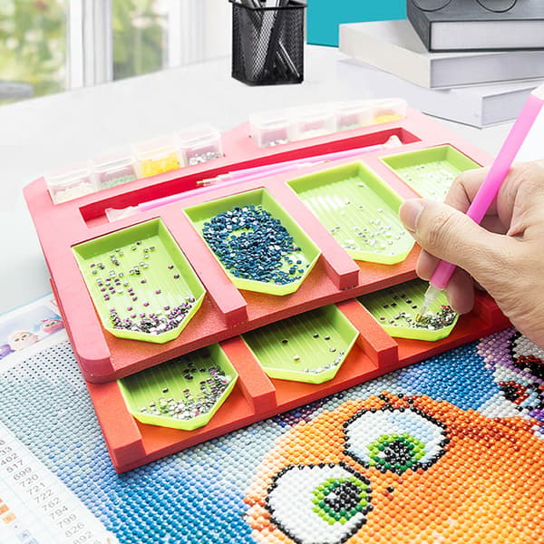 DIY 5D-timanttimaalauspalikan pidike pistesarjan järjestäjäpurkki