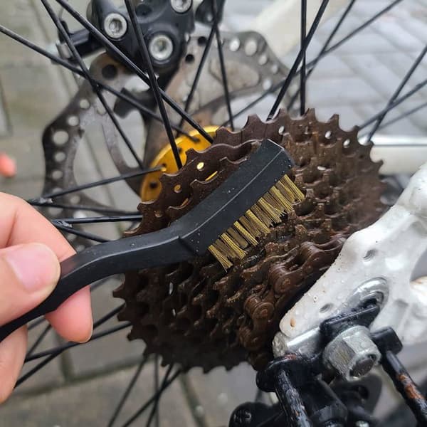 Sæt med 12 mini metalbørster i rustfrit stål og messing