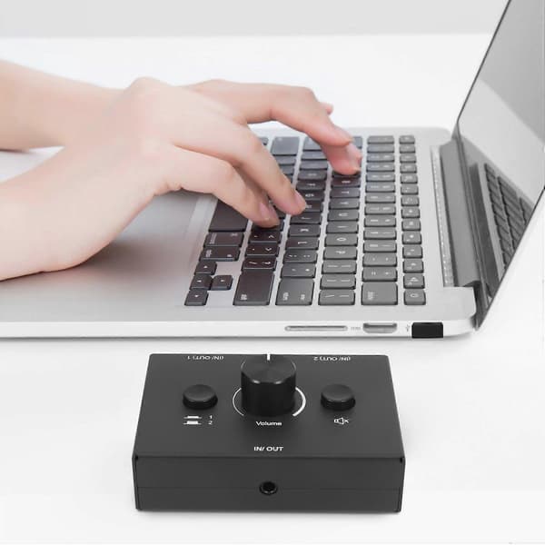 3.5mm Audio Switch, 2 Inputs 1 Output/1 Input 2 Outputs Audio Splitter Switch, Audio Switch Box