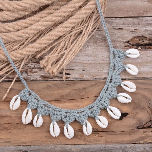 Handgjorda vävda snäckskalshalsband sommarstrandhalsband GUL