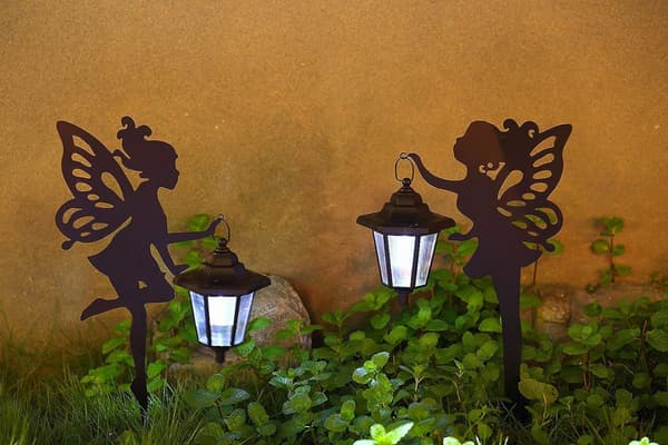 Solcellelampe med feer til udendørs dekoration