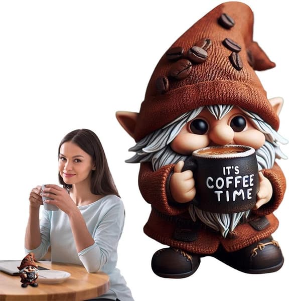 Trädgårdsdekoration med en tomtefigur som njuter av kaffe utomhus. VariantValue VariantValue