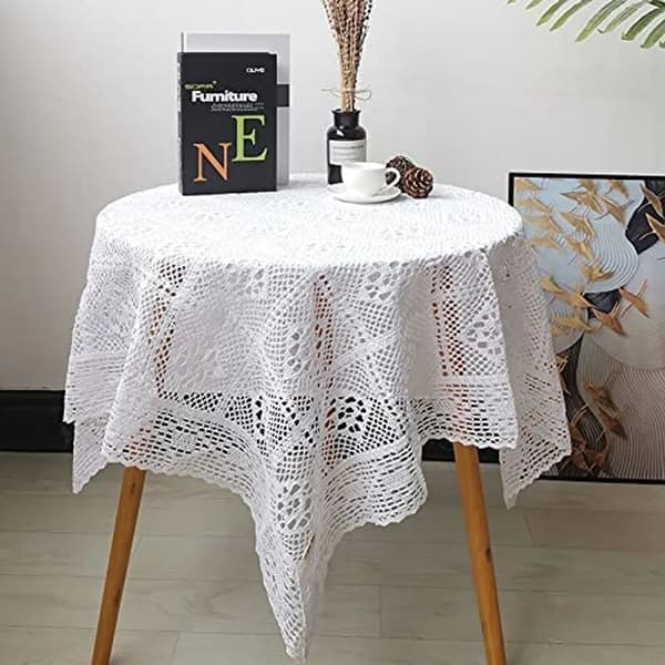 Vintage vit spetsduk med virkad spets, 140 x 160 cm, vit