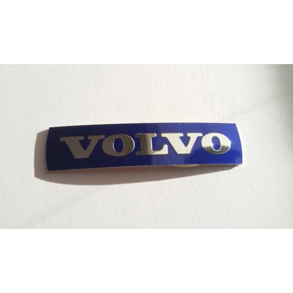 Utskifting av Volvo rattpute-emblem, metallisk dekal og logo