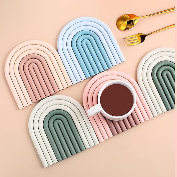 Personalized Rainbow Coaster Creative Heat-Resistant Mat Removable Table Placement Protects Table from Burnt Coffee