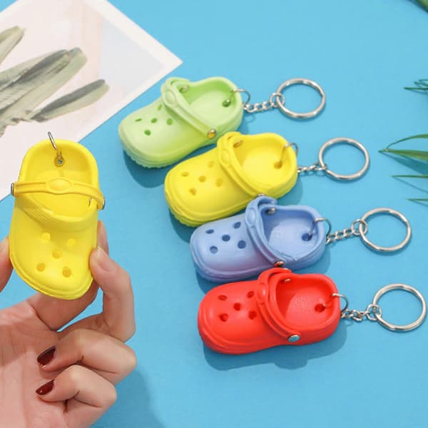 100% uusi, mini Crocs sandaali avaimenperä viehätys avaimenperä avaimenpidike lahja punainen Red