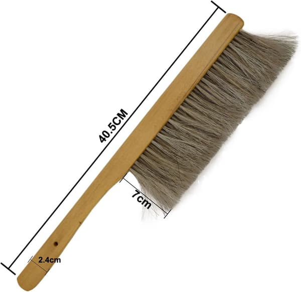 Mehiläishoitoharja puukahvalla, hevosenjouhia, 40,6 cm