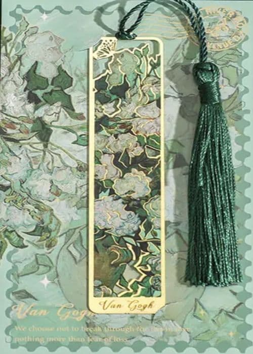 Graverat bokmärke i metall med speciell utskärning: Van Gogh Vas med rosor