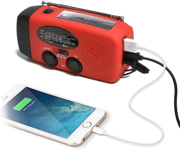 Hätäradio/käsiveiviradio aurinkokennoilla, taskulampulla ja varavirtalähteellä