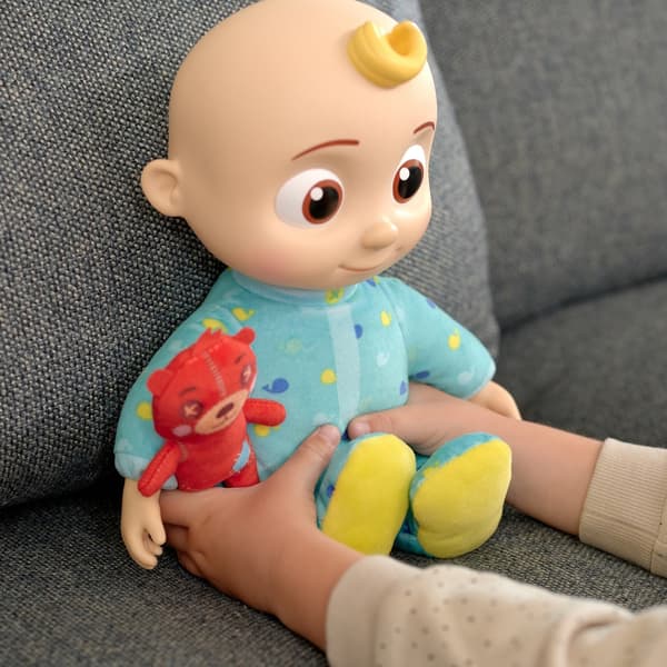 Cocomelon JJ Singing Doll – Swedish -[YD] 460 460