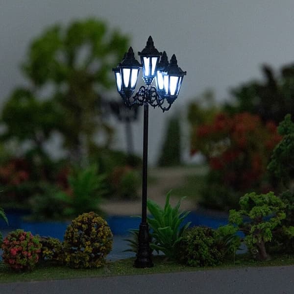 Mini gulvlampe modell miniatyrlandskap eventyrdekorasjon hage mini gulvlampe statue dekorasjon