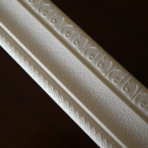 3D Self-Adhesive Peel and Stick Wall Border, Waterproof (2.3 m)