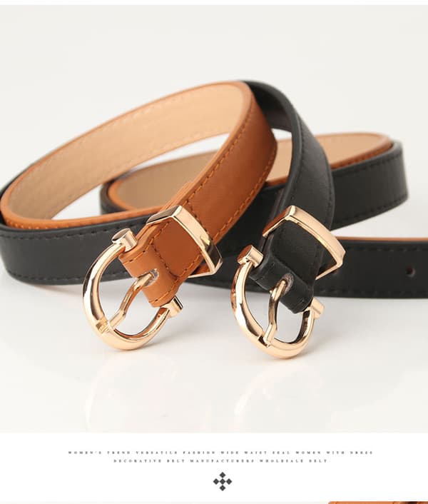 #1. Khaki jeansbelte med tynt dekorativt belte#