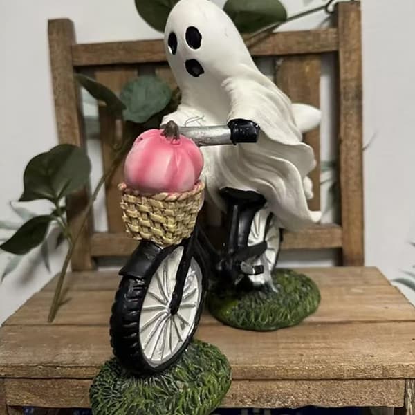 Aavemainen aave pyörällä Halloween-hahmo Aave pyöräilemässä Gi