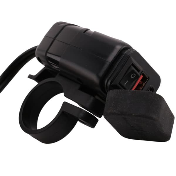 QC3.0 USB + Type-C Vanntett Mobillader Motorsykkel Lader USB-uttak med Rød Voltmeter