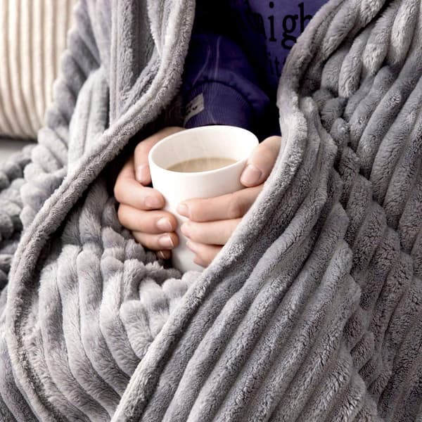 Blød fleece tæppe flanneltæppe pompom ensfarvede tæpper sengetæppe sofa tæppe seng sofa soveværelse kontor grå