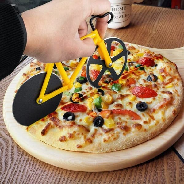 1 stk Pizzakutter Blå Sykkel Pizzakutter med Displaystativ Non-Stick Kjøkkenutstyr Pizza Bakeredskap Gul