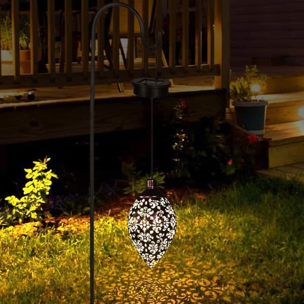 Vandtæt LED solcellelampe i metal til udendørs dekoration