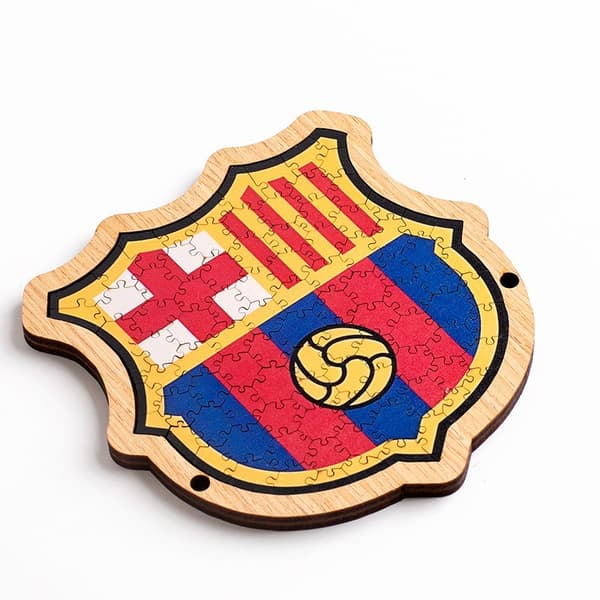 Barcelona trepuslespill, 96 biter-FA- Barcelona Barcelona