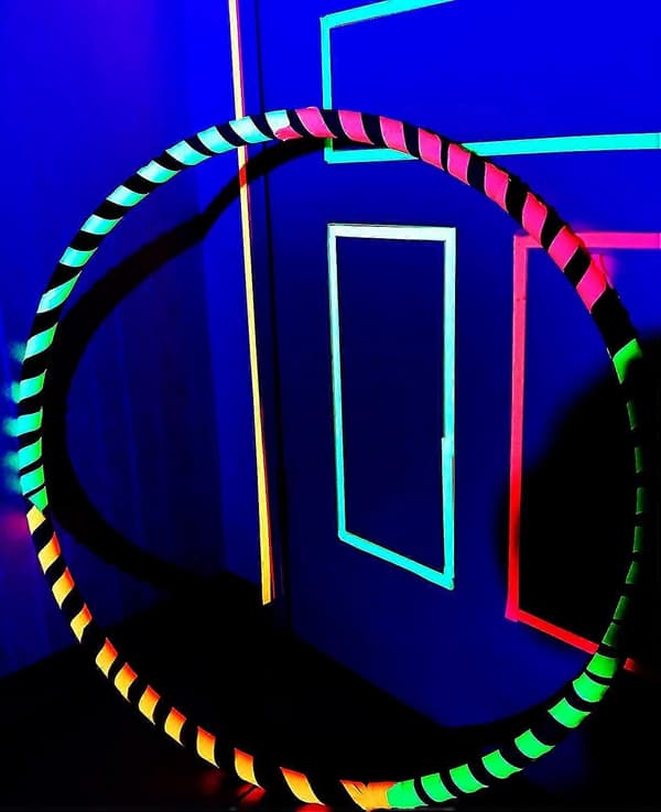 6 st UV Blacklight Reactive 1,5 cm X 5 m Per Färg Fluorescerande Tyg/Neon Gaffa Tejp [DB]
