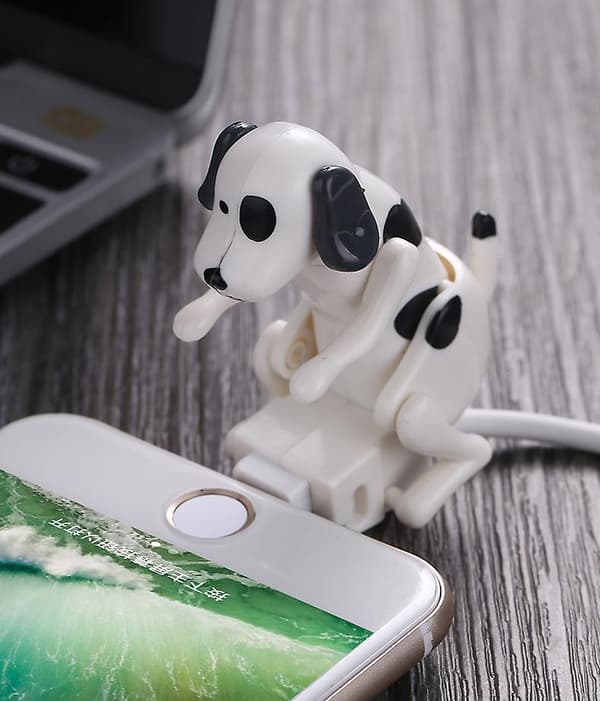 USB-kabel Rolig Humpende Hund Oplader Til iPhone Og Mere, Flyttende Plettet Hund Hurtigoplader USB-kabel