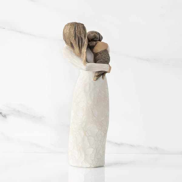 Söt svart hund, handritad skulptur