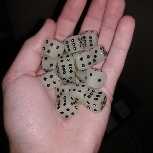 14mm självlysande tärningsset självlysande tärningar
