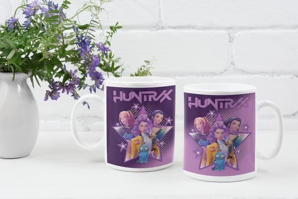 Huntrix K-Pop Mugg – Fullfärgstryck | Disksmaskinssäker | 92 mm hög