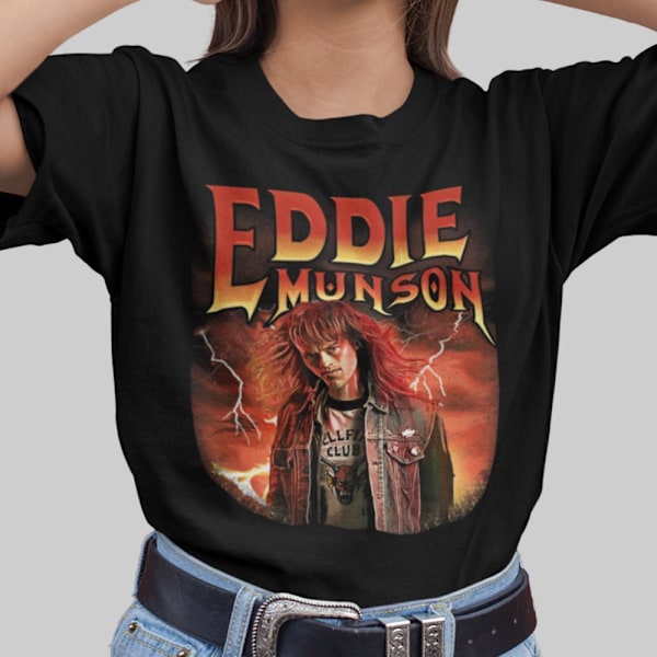 Svart T-shirt - Eddie Munson Stranger things metal Hellfire club XL