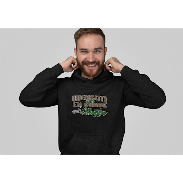 Underskatta aldrig en gubbe på en gammal moppe - svart huvtröja XXXL