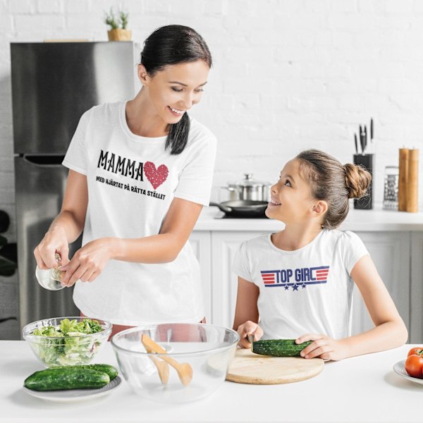 Mamma vit T-shirt  - Mamma, med hjärtat på rätta stället M
