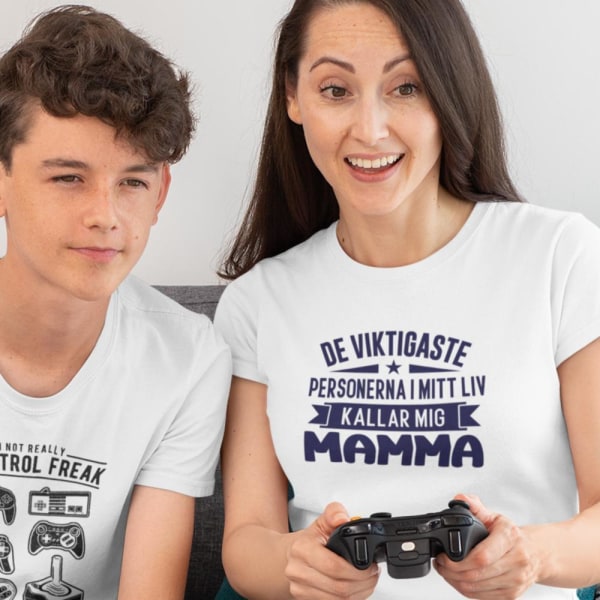 Mamma T-shirt Viktigaste personerna i mitt liv kallar mig mamma L