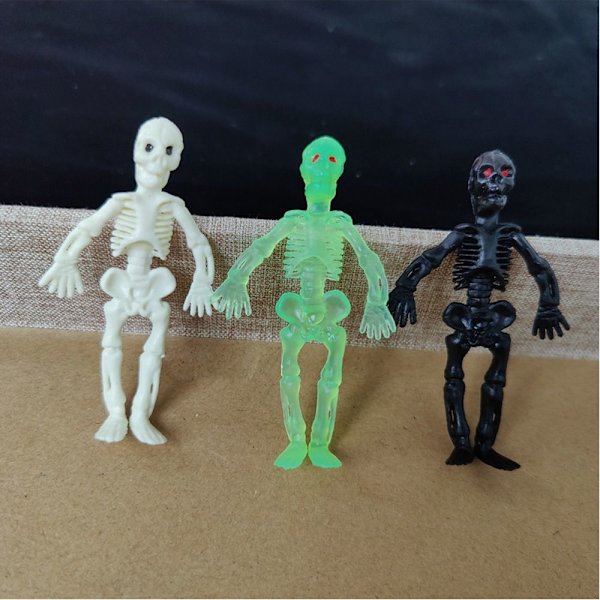 24 kpl Skull Doll Skeleton Riipus 7CM3 VÄRIT 3 VÄRIÄ 7cm3 Colors