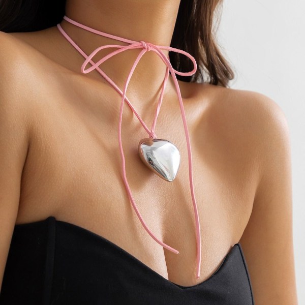 Hjärtformat halsband Hjärthänge ROSA SAMETSSAMMET pink Velvet-Velvet