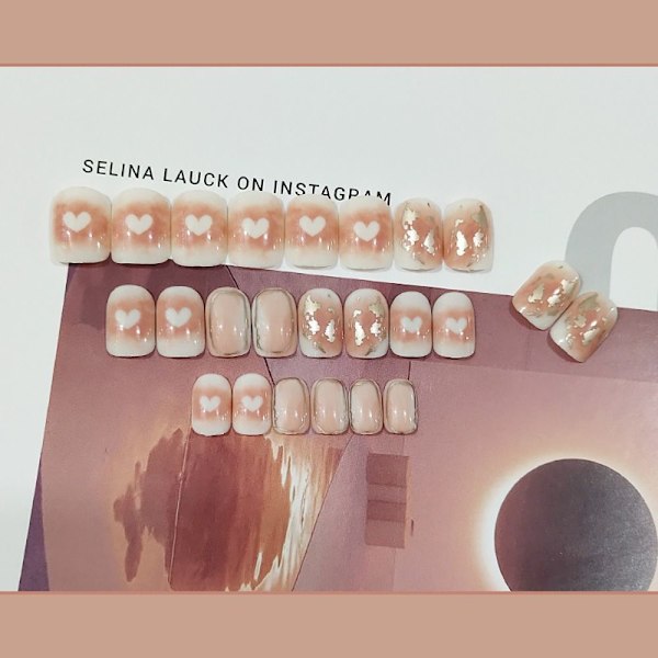 24 kpl Blur tekokynnet Love Fake Nail ranskalaistyyliset kynnet 13197