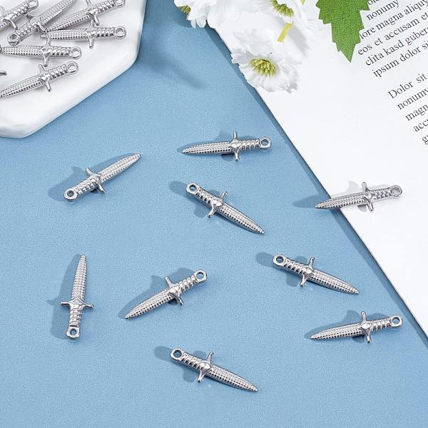 20 kpl Dagger Shape Charm Antiikkinen riipuskoru