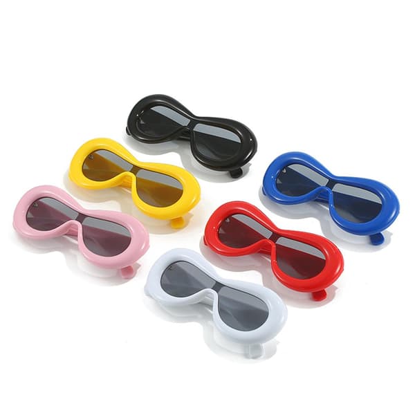 Y2K Solbriller Red Lip Shape SORT Black